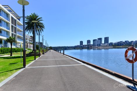 Property photo of 679/4 The Crescent Wentworth Point NSW 2127