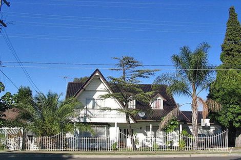 221 Hamilton Rd, Fairfield West, NSW 2165