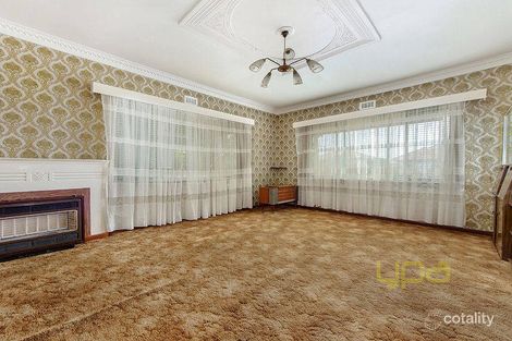 Property photo of 39 Erica Avenue St Albans VIC 3021