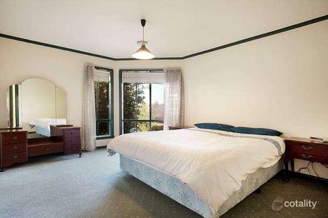 Property photo of 2/251 Plenty River Drive Greensborough VIC 3088