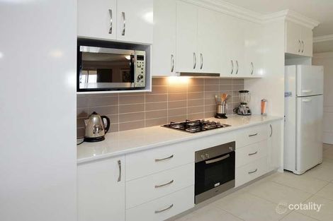 Property photo of 15 Marylands Way Bourkelands NSW 2650