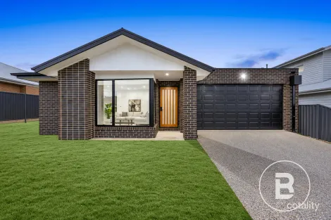 13 Goddard St, Lucas, VIC 3350