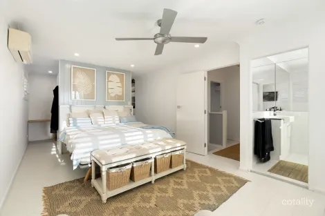 Property photo of 20 Bermuda Street Broadbeach Waters QLD 4218