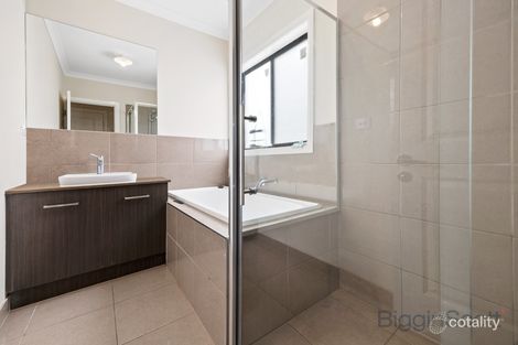 Property photo of 24 Clement Way Melton South VIC 3338