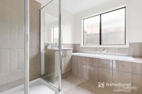 Property photo of 104 Walls Road Werribee VIC 3030