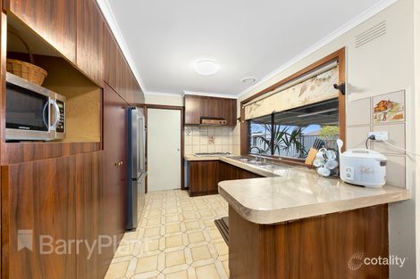 Property photo of 29 Kinterbury Drive Kings Park VIC 3021
