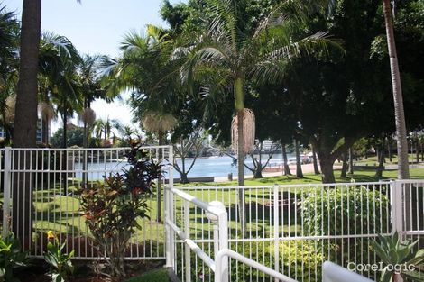 Property photo of 22/40 Watson Esplanade Surfers Paradise QLD 4217