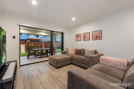 Property photo of 86 Lomond Circuit Upper Kedron QLD 4055