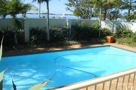 Property photo of 3/240 Marine Parade Labrador QLD 4215