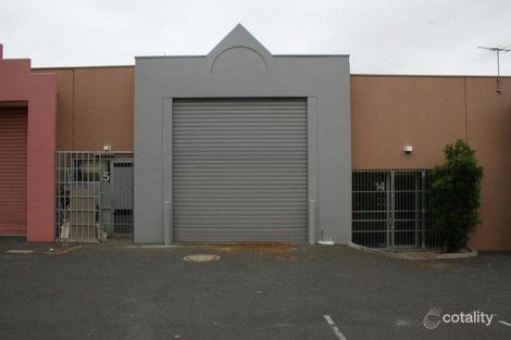 15/12-20 James Ct, Tottenham, VIC 3012