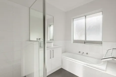 Property photo of 29 Vaucluse Way Coodanup WA 6210