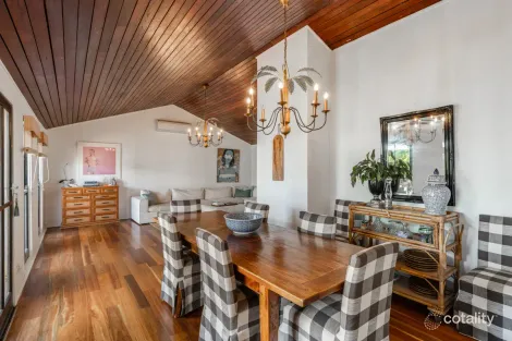 Property photo of 98 Ramsay Street Centenary Heights QLD 4350
