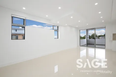 11/2-4 Peake Pde, Peakhurst, NSW 2210