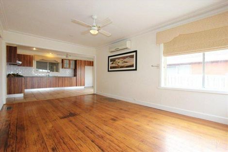 Property photo of 20 Thompson Street Avondale Heights VIC 3034