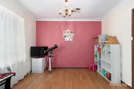 Property photo of 45 Waratah Drive Camillo WA 6111