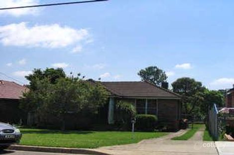 15 Graham Rd, Narwee, NSW 2209