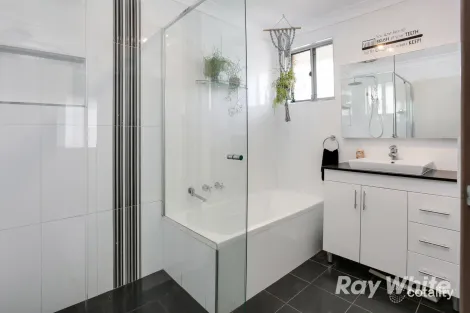 Property photo of 9 Hillcrest Road Emu Heights NSW 2750