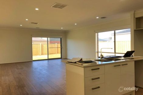Property photo of 31 Astoria Drive Point Cook VIC 3030