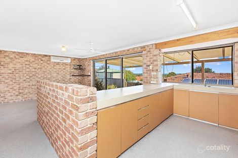 Property photo of 37 Nautical Grove Beldon WA 6027