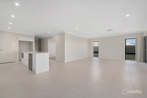 Property photo of 12 Quintero Close Heddon Greta NSW 2321