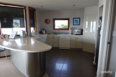 Property photo of 7 Battye Road Encounter Bay SA 5211