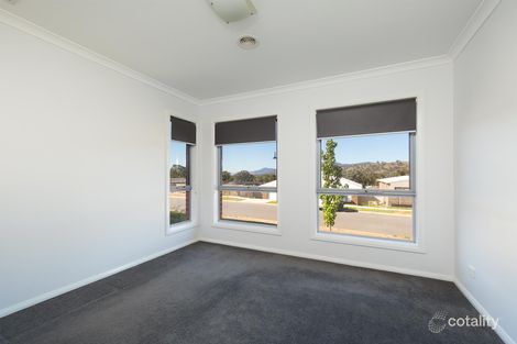 Property photo of 38 Kenneth Watson Drive Bandiana VIC 3691
