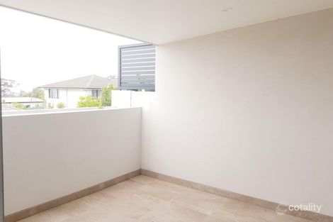 Property photo of 2/36 Rayner Avenue Narraweena NSW 2099