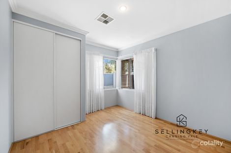 Property photo of 2/9 Parnell Way Canning Vale WA 6155