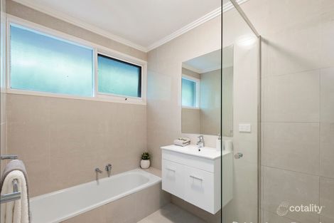 Property photo of 3/130 Windsor Crescent Surrey Hills VIC 3127