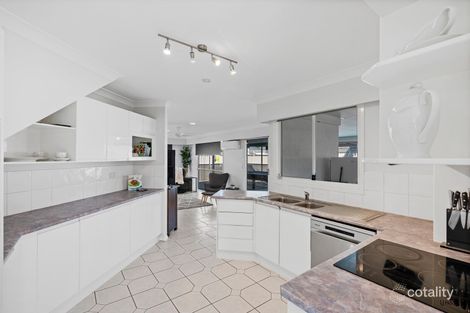 Property photo of 1 Mollys Place Currumbin Waters QLD 4223