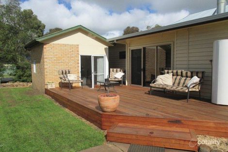 Property photo of 47 Oval Avenue Tarrington VIC 3301