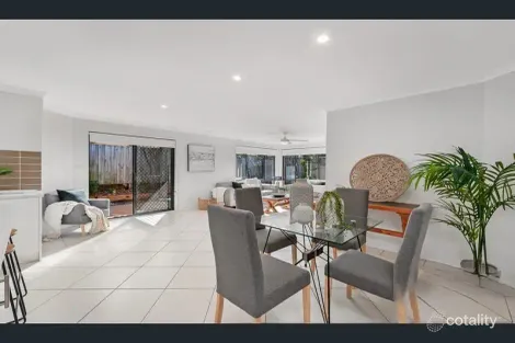 Property photo of 11 Pinehurst Avenue Rouse Hill NSW 2155