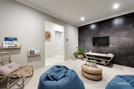 Property photo of 23 Jutland Entrance Forrestdale WA 6112