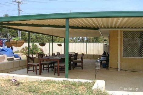 Property photo of 2 Willmott Drive Cooloongup WA 6168