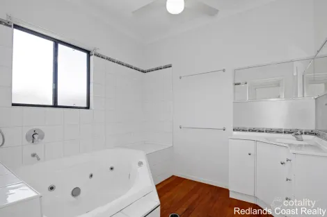Property photo of 57 Wirralee Street Macleay Island QLD 4184
