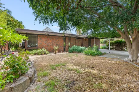 5 Lealt Pl, Ardross, WA 6153