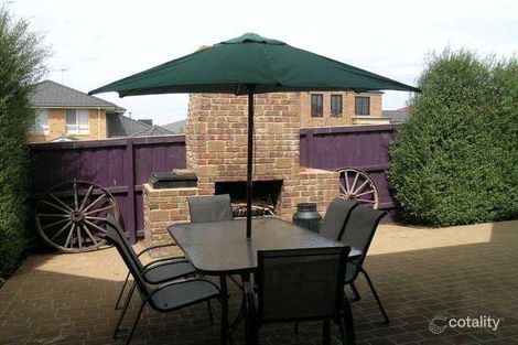 Property photo of 33 Stirling Circuit Beaconsfield VIC 3807