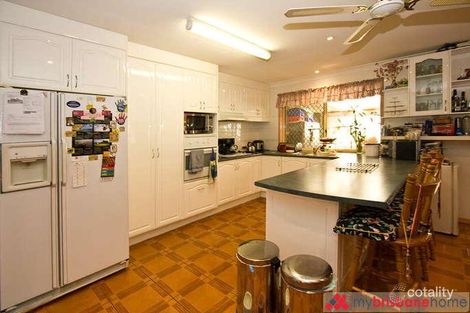 Property photo of 9 Jenkins Court Goodna QLD 4300