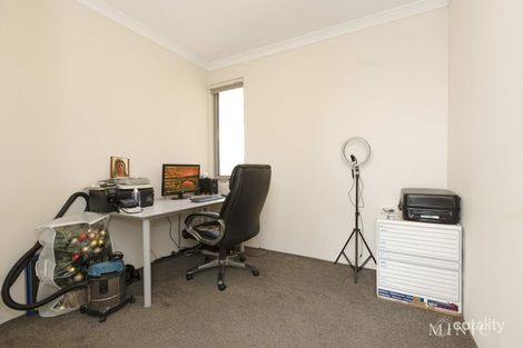 Property photo of 18/9 Henry Street East Cannington WA 6107