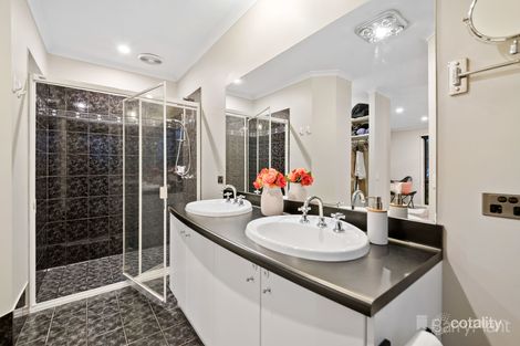 Property photo of 30 Caulfield Court Narre Warren VIC 3805