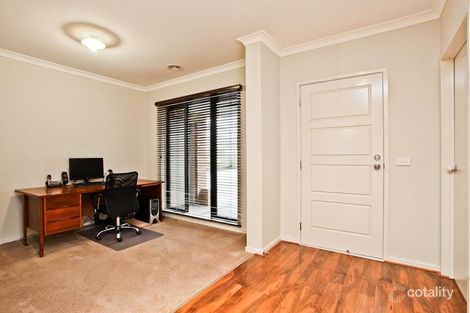 Property photo of 13 Wing Circuit Tarneit VIC 3029
