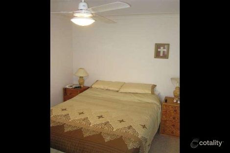 Property photo of 4 Burdett Place Padbury WA 6025