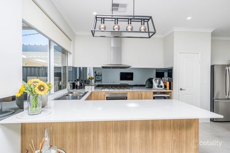 Property photo of 25 Reflection Boulevard Jindalee WA 6036