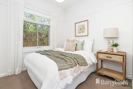 Property photo of 2 Barnett Street Hampton VIC 3188