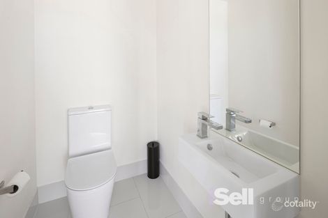 Property photo of 7 Amaryn Court Springvale VIC 3171