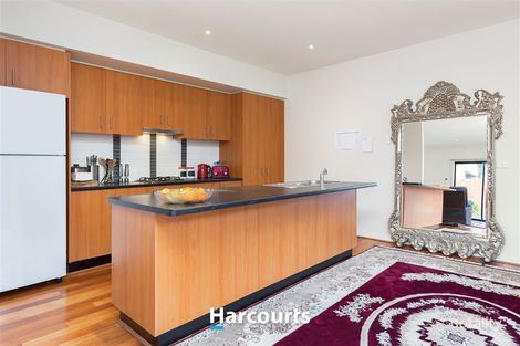 Property photo of 117 Melzak Way Berwick VIC 3806