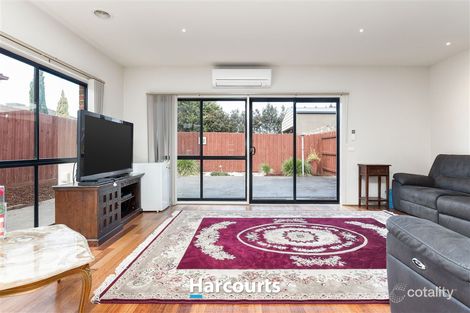 Property photo of 117 Melzak Way Berwick VIC 3806