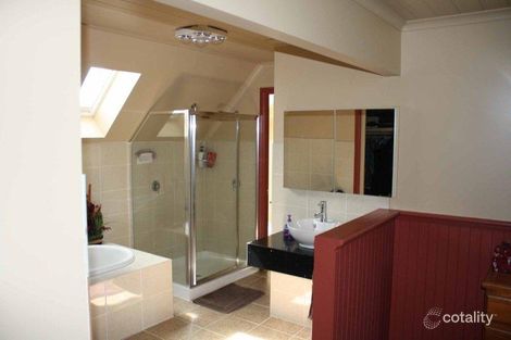 Property photo of 8 Surrey Park Court Stonehenge NSW 2370