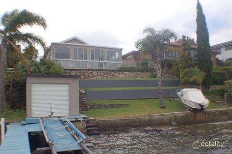 33 Caroline St, East Gosford, NSW 2250