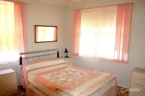Property photo of 65 Carr Crescent Mooroopna VIC 3629